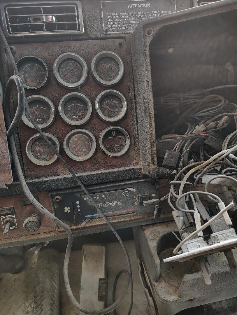 2000 KENWORTH W900 - Image 9